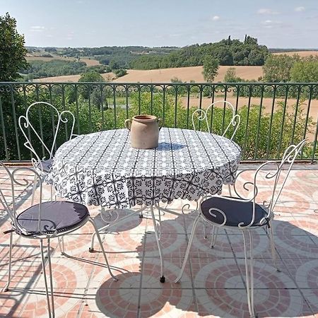 Maison De Village Avec Superbe Vue Cuq  Exterior foto